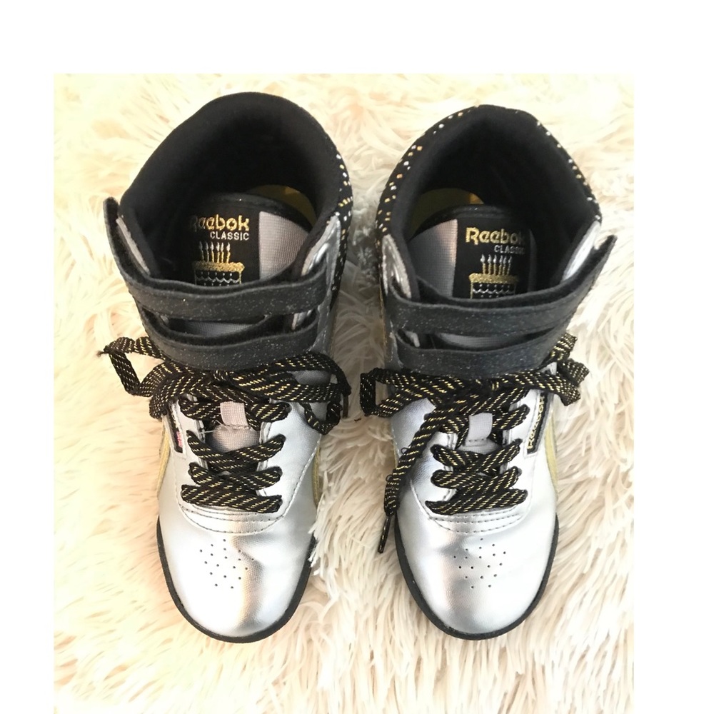 Little girls Reebok Classics